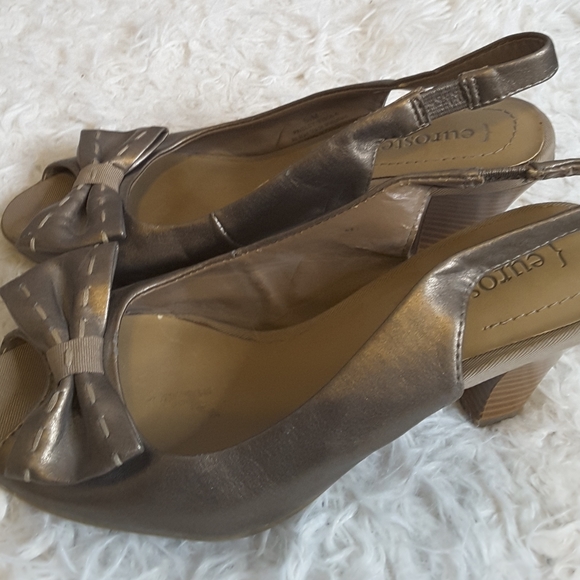 3/$30 Eurostep Paisley metallic gold slingback peep toe heel size 5.5M - Picture 7 of 11